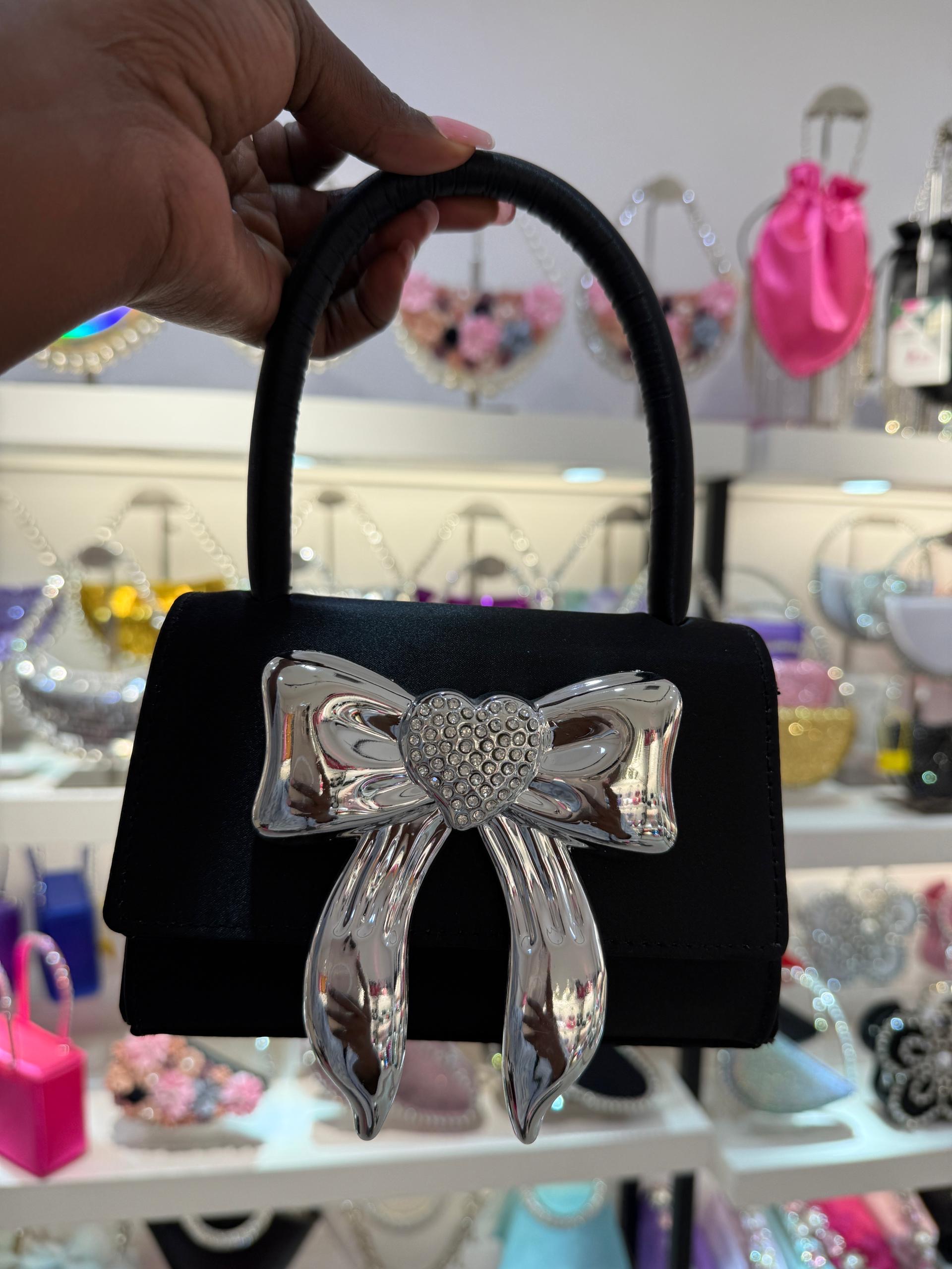 e549a071-c65b-4a8b-a393-a910e9f7f74b